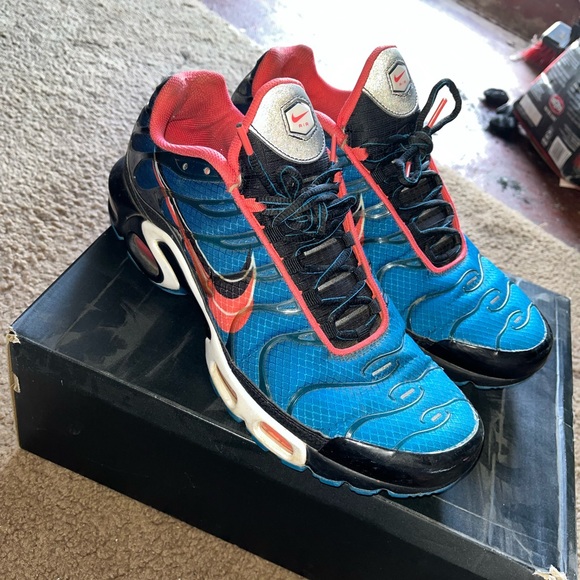 Airmax Tempos, size 12 - Picture 2 of 4